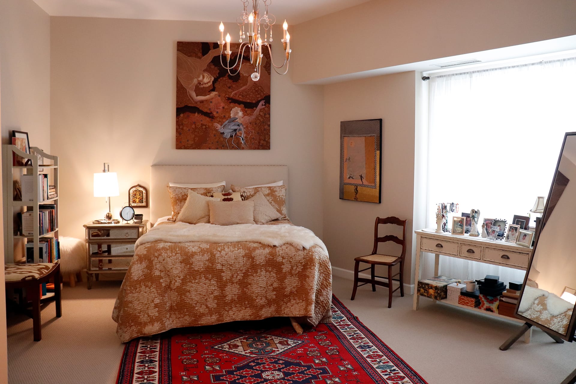 Bedroom in one of the independent living apartments in Oak Crest